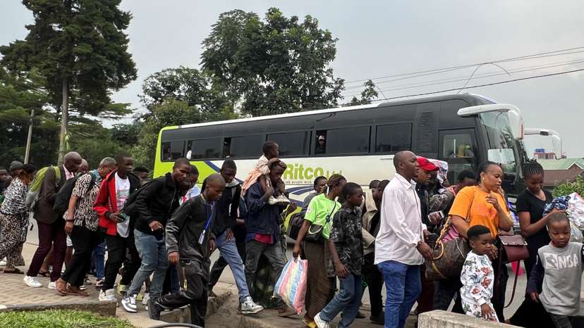 Humanitarian staff flee from Goma