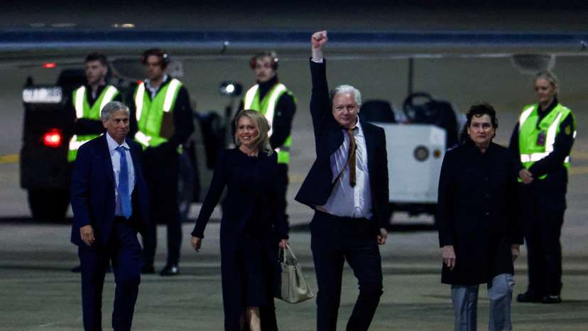 WikiLeaks founder Julian Assange arrives in Canberra