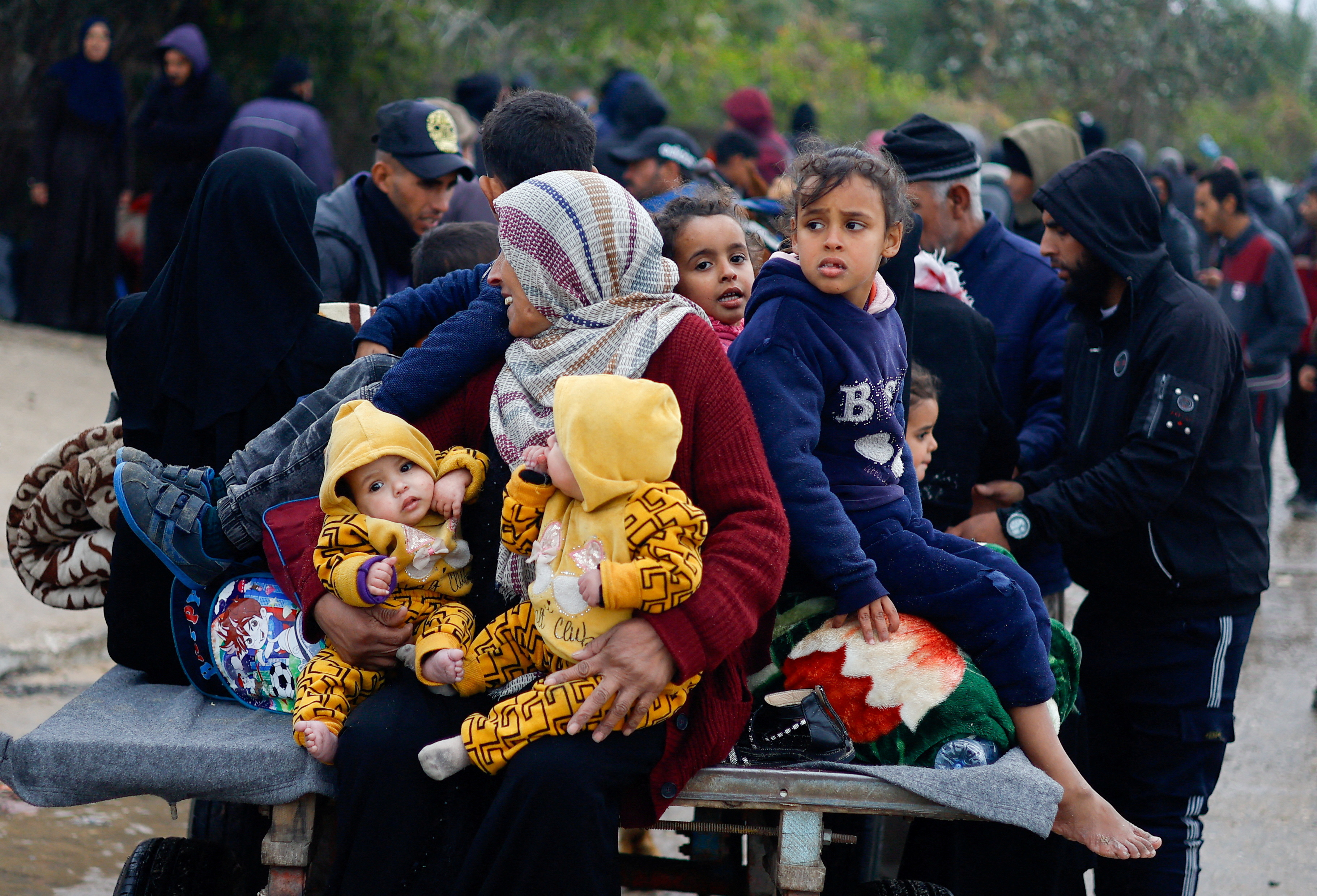Palestinians fleeing Khan Younis, due to the Israeli ground operation, move towards Rafah