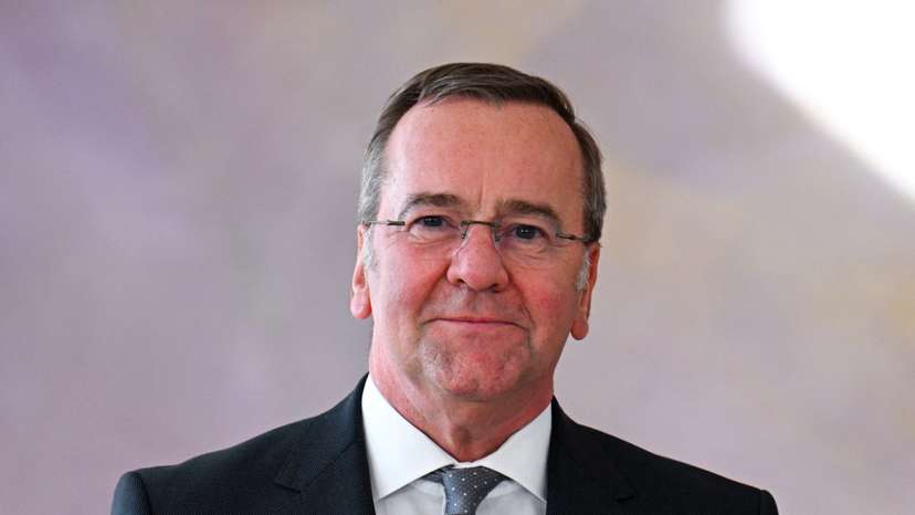Incoming German cabinet members receive certificate of appointment in Berlin