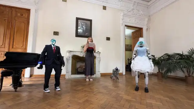 Russia Hosts First Robot Wedding
