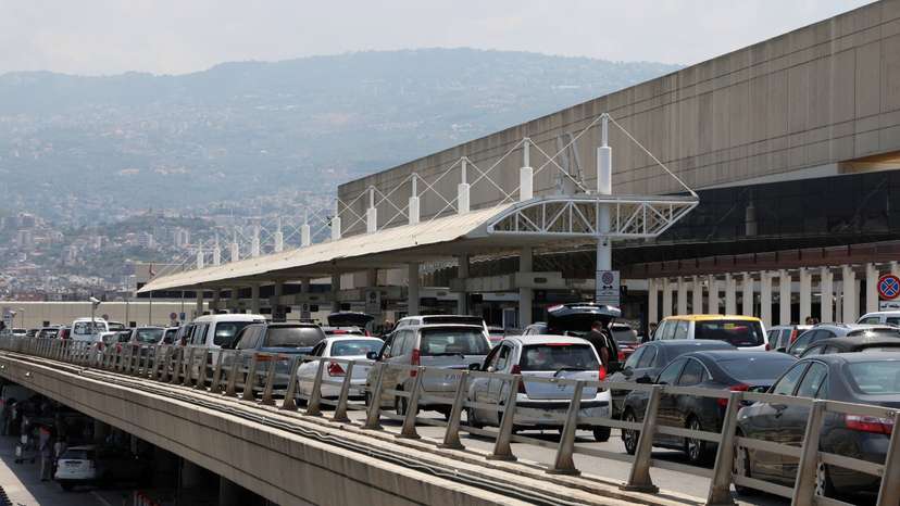 FILE PHOTO: Cars queue as they drop passengers outside the Beirut–Rafic Hariri International Airport