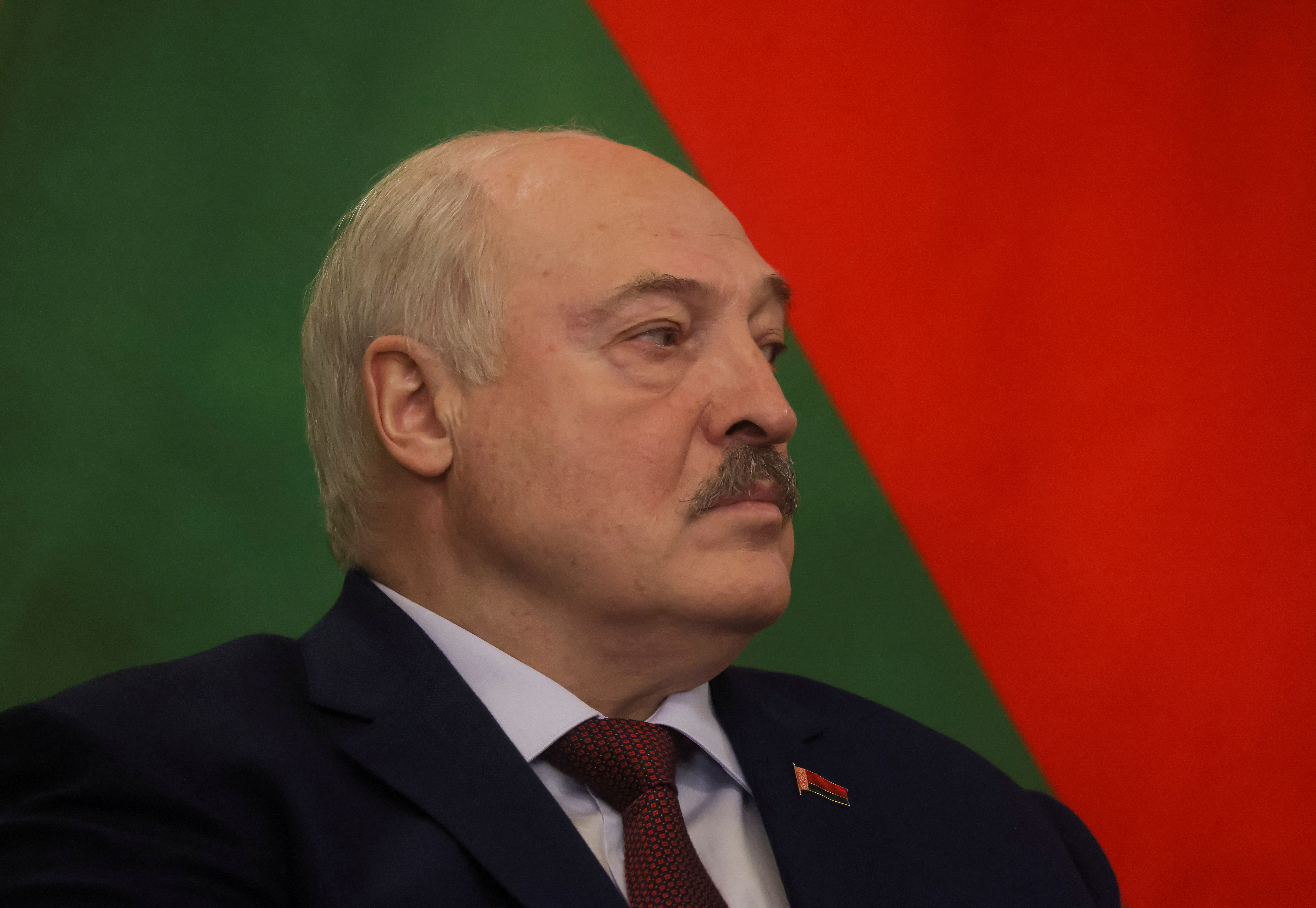 FILE PHOTO: Belarusian leader Lukashenko pardons 32 people jailed for 'extremism'