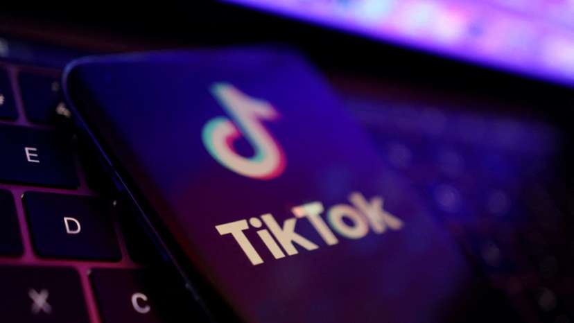 FILE PHOTO: Illustration shows TikTok app logo
