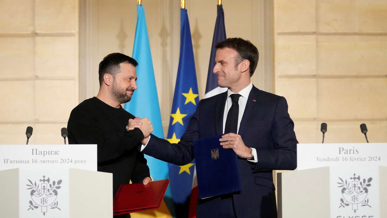 French President Macron meets Ukraine's President Zelenskiy in Paris