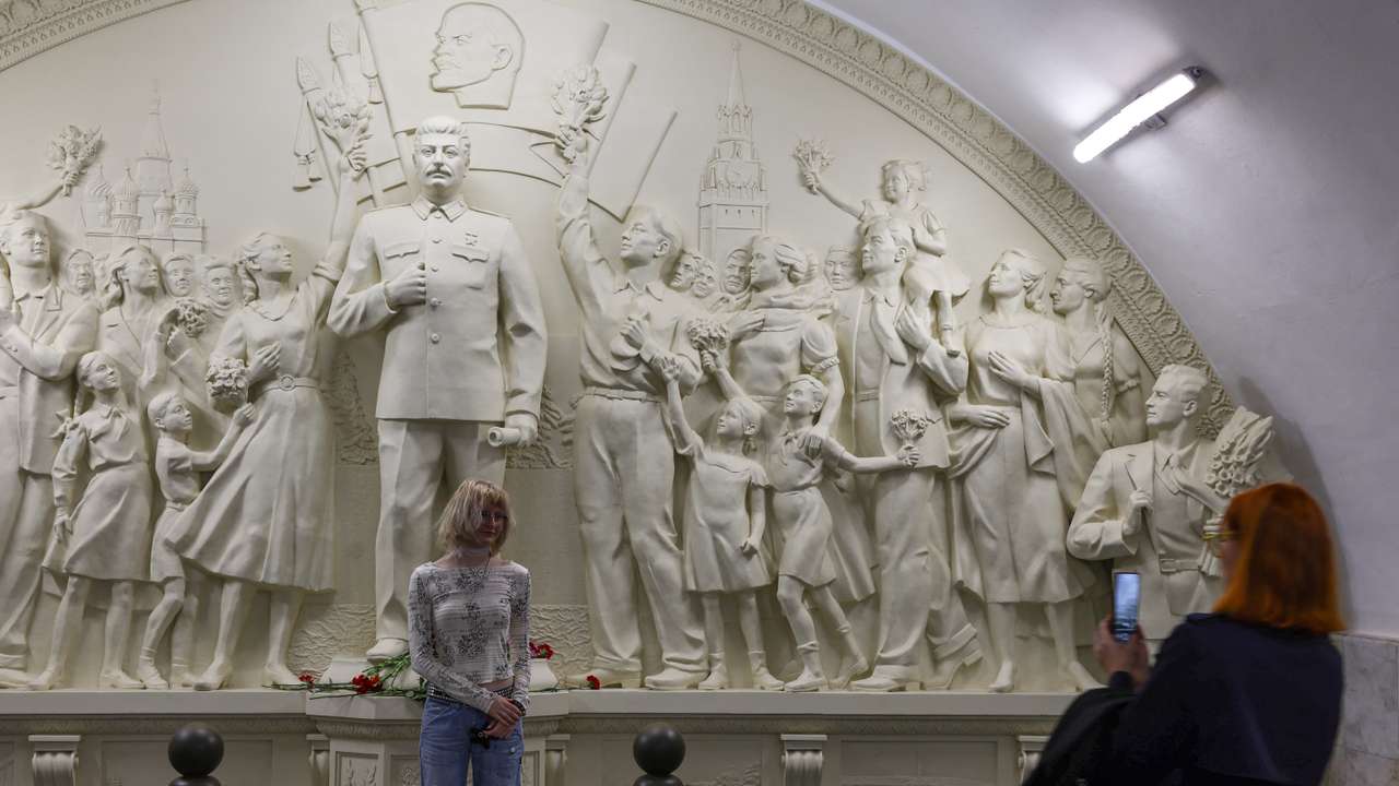Monument to Soviet leader Joseph Stalin unveiled in Moscow metro