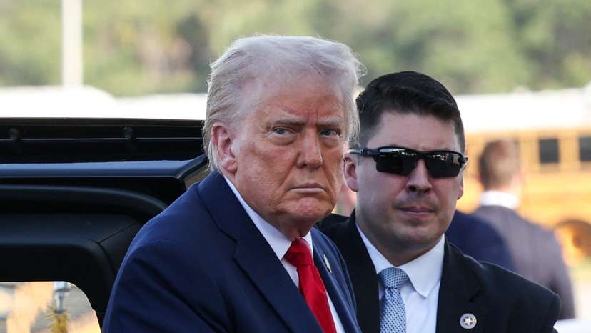 U.S. President Trump departs for Washington, from West Palm Beach