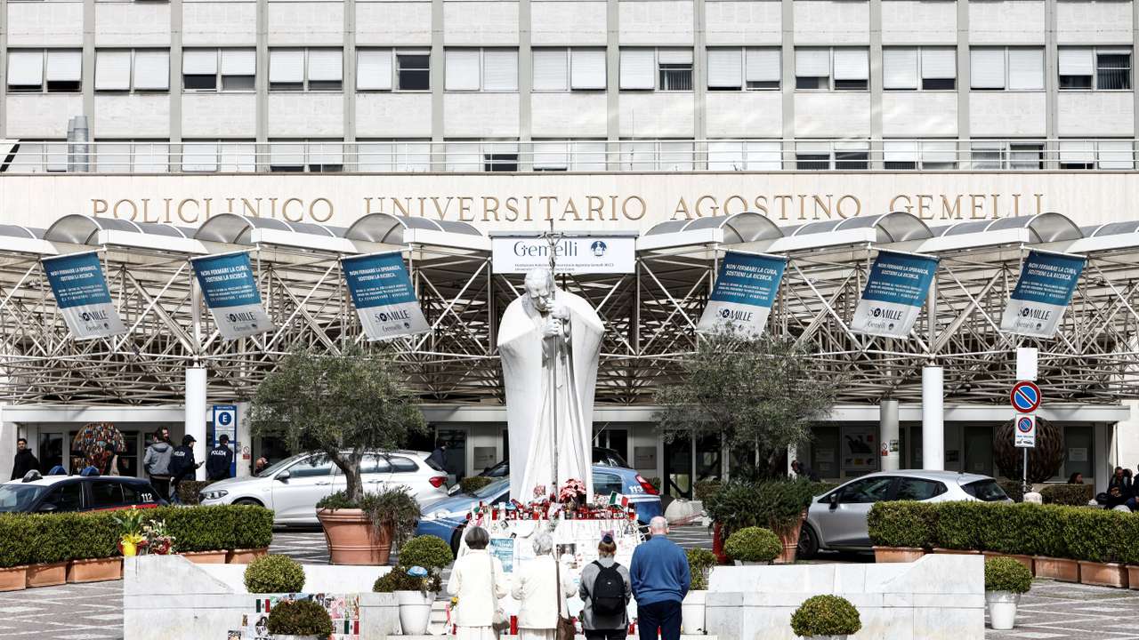 Pope Francis continues treatment at Gemelli Hospital in Rome