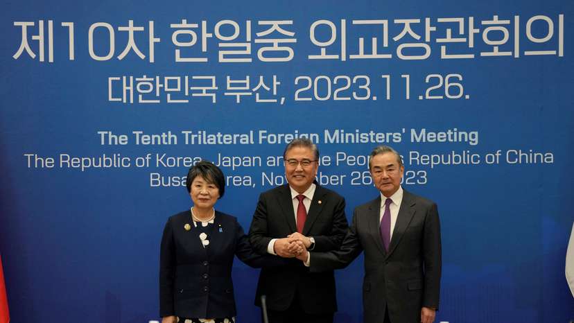 10th trilateral foreign ministers' meeting in Busan
