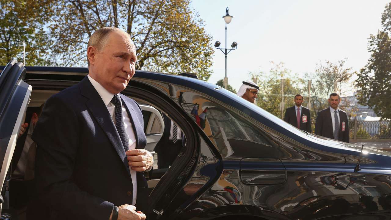 Russia's President Vladimir Putin meets with United Arab Emirates' President Sheikh Mohamed bin Zayed Al Nahyan in Moscow