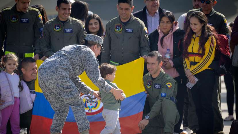 More than 100 Colombians return to the country on a humanitarian flight from Beirut, Lebanon