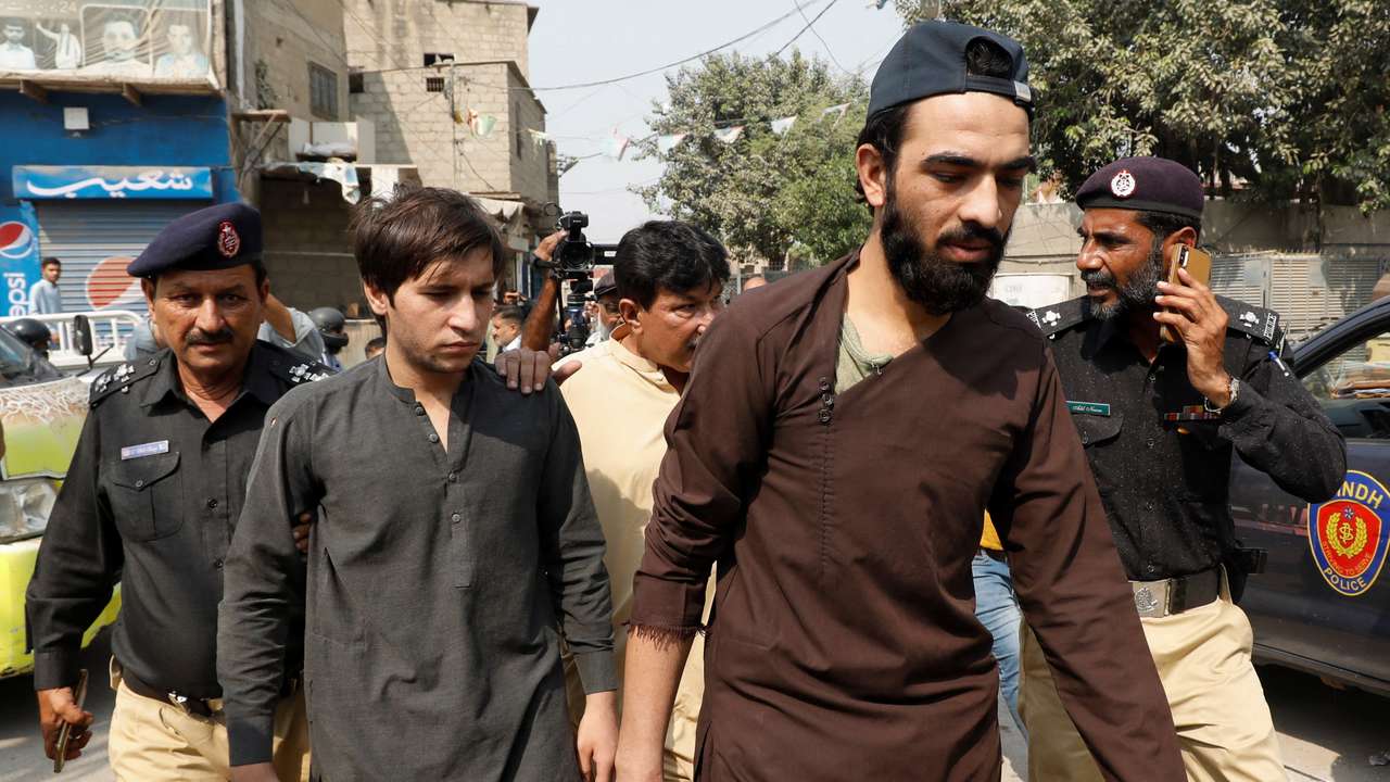 Pakistan gave last warning to undocumented migrants to leave, in Karachi