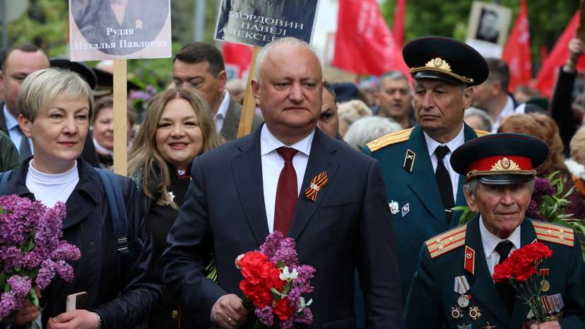 People mark Victory Day in Chisinau