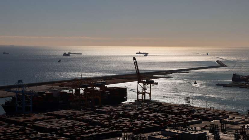 FILE PHOTO: Barcelona dockers refuse to handle military material amid Gaza war