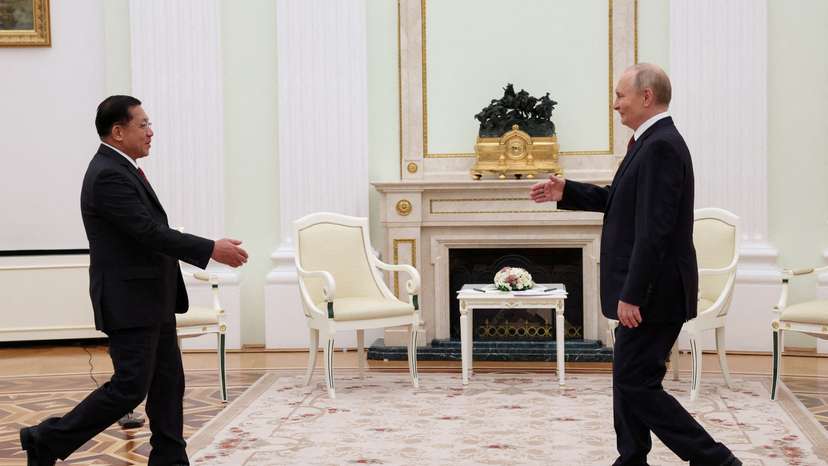 FILE PHOTO: Russia's President Vladimir Putin and Myanmar's military chief Min Aung Hlaing meet in Moscow