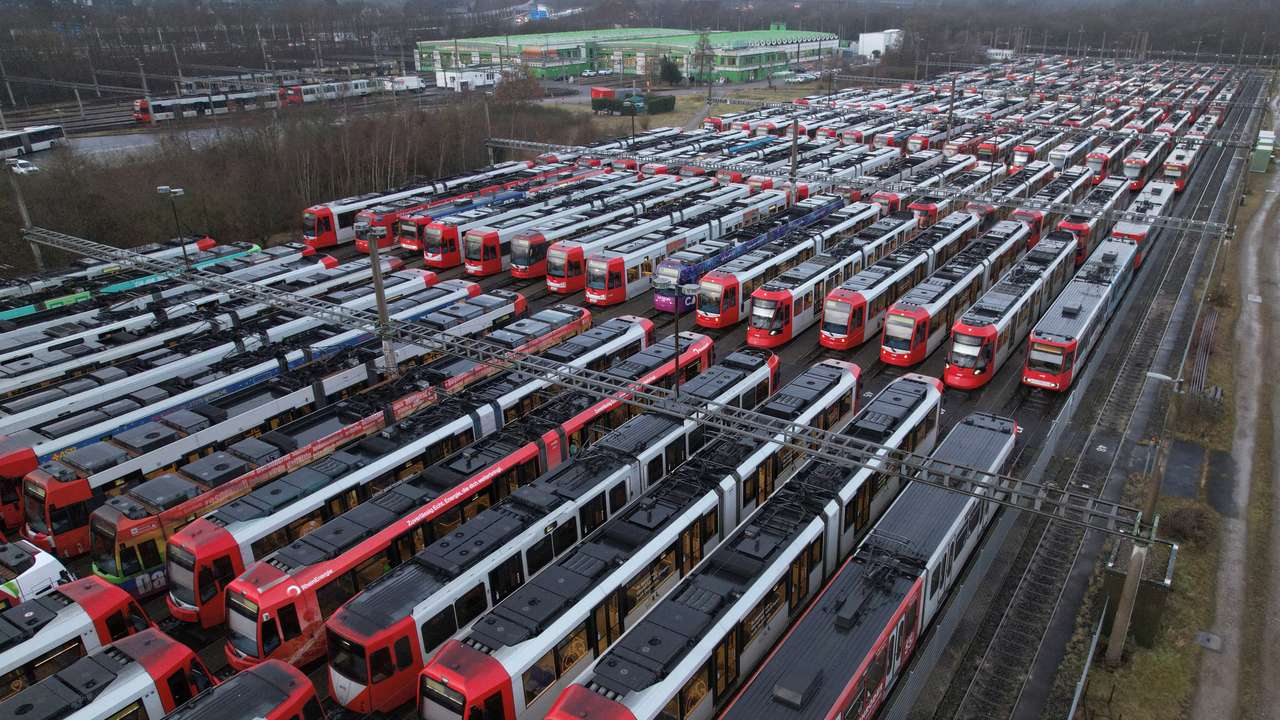 German trade union Verdi calls for a nationwide warning strike for higher wages and better working conditions