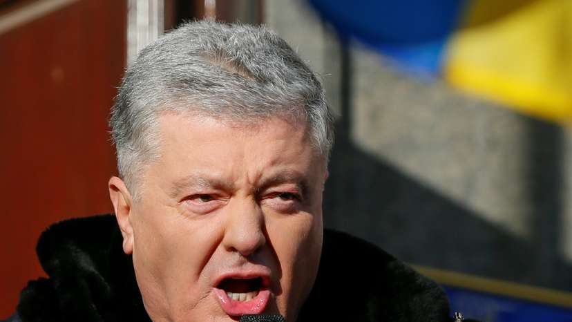 Ukrainian former President Poroshenko arrives at a court building in Kyiv