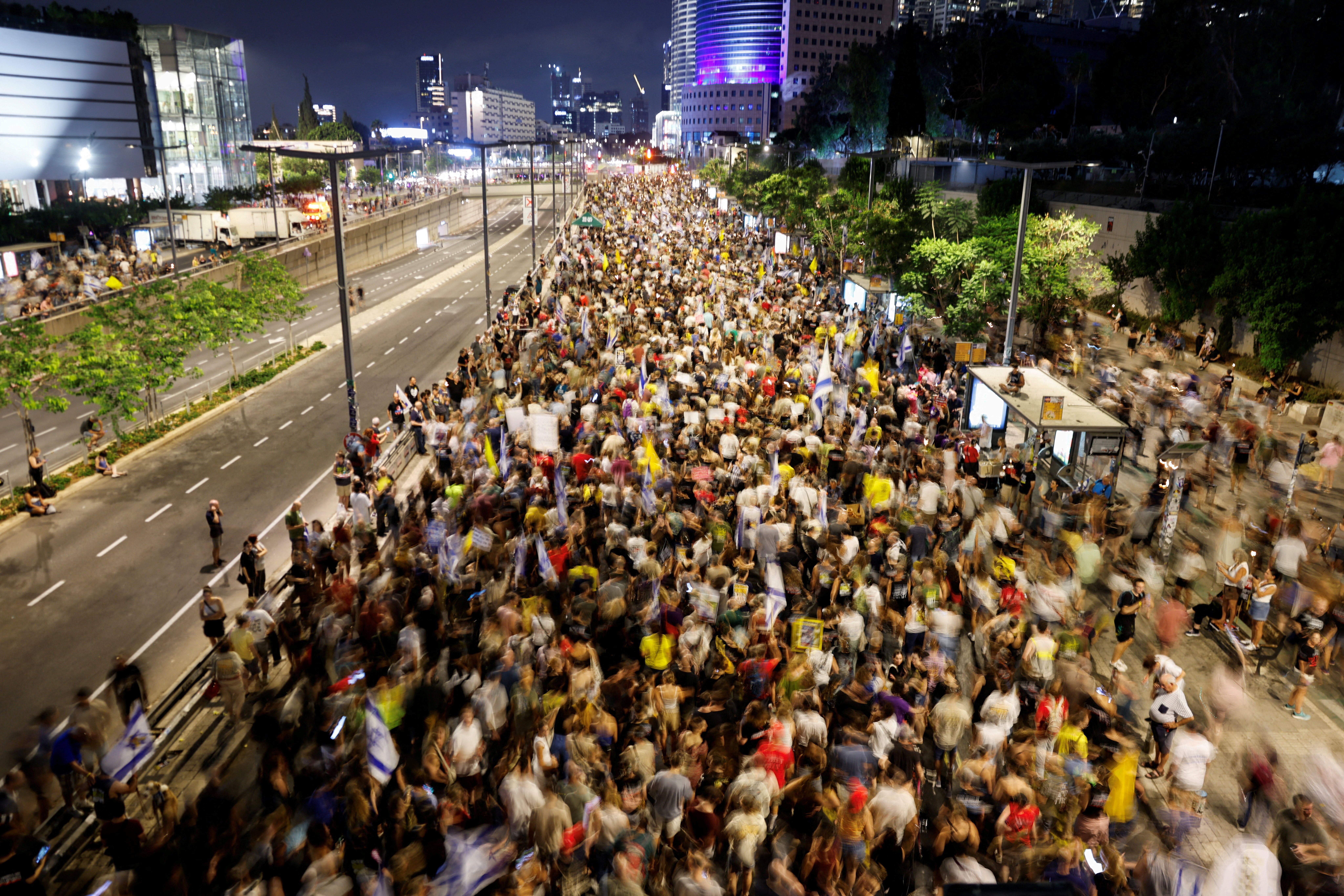 Protest demanding the immediate release of hostages and the end of the war, in Tel Aviv