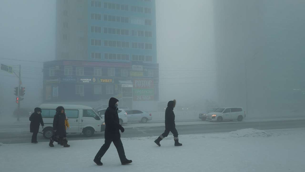 Russia's Yakutsk city hit by an extreme cold snap