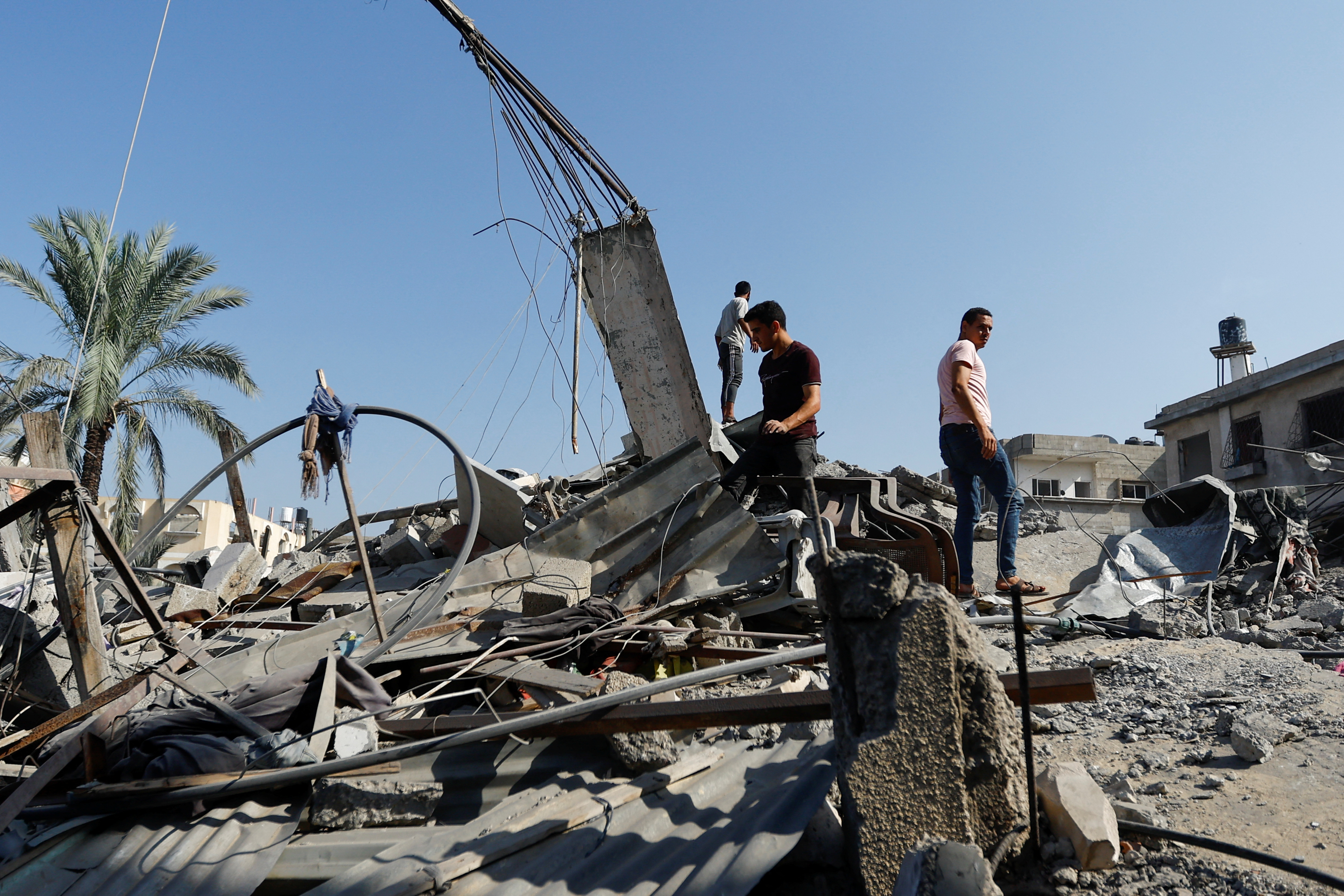 Aftermath of Israeli strikes in Khan Younis