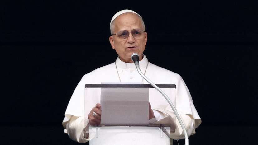 Pope honours fallen journalists on Press Freedom Day