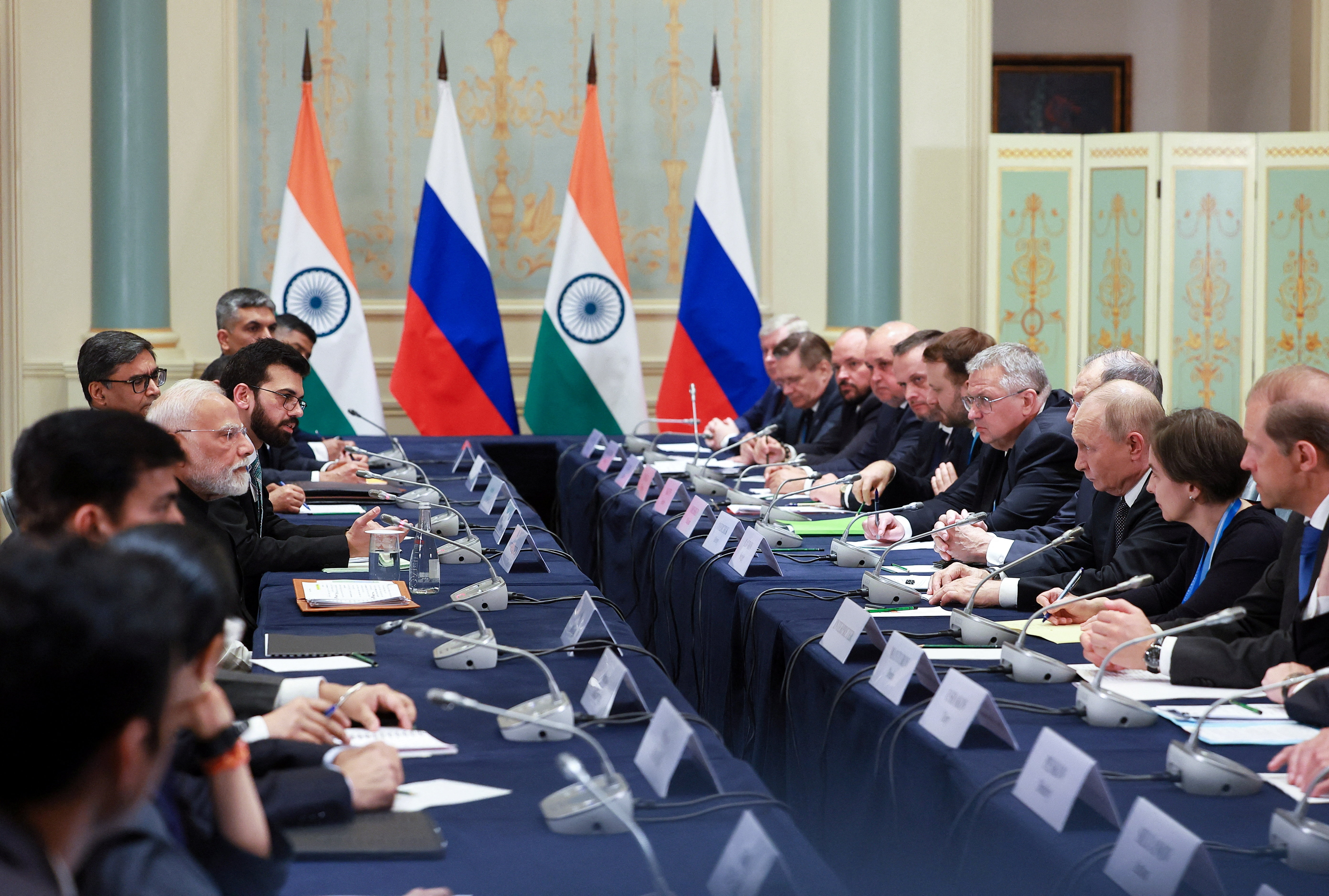 Russian President Putin and Indian Prime Minister Modi meet at SCO summit in Tianjin