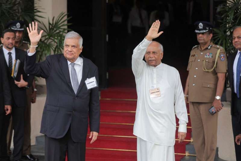Nominations for presidential elections close in Sri Lanka