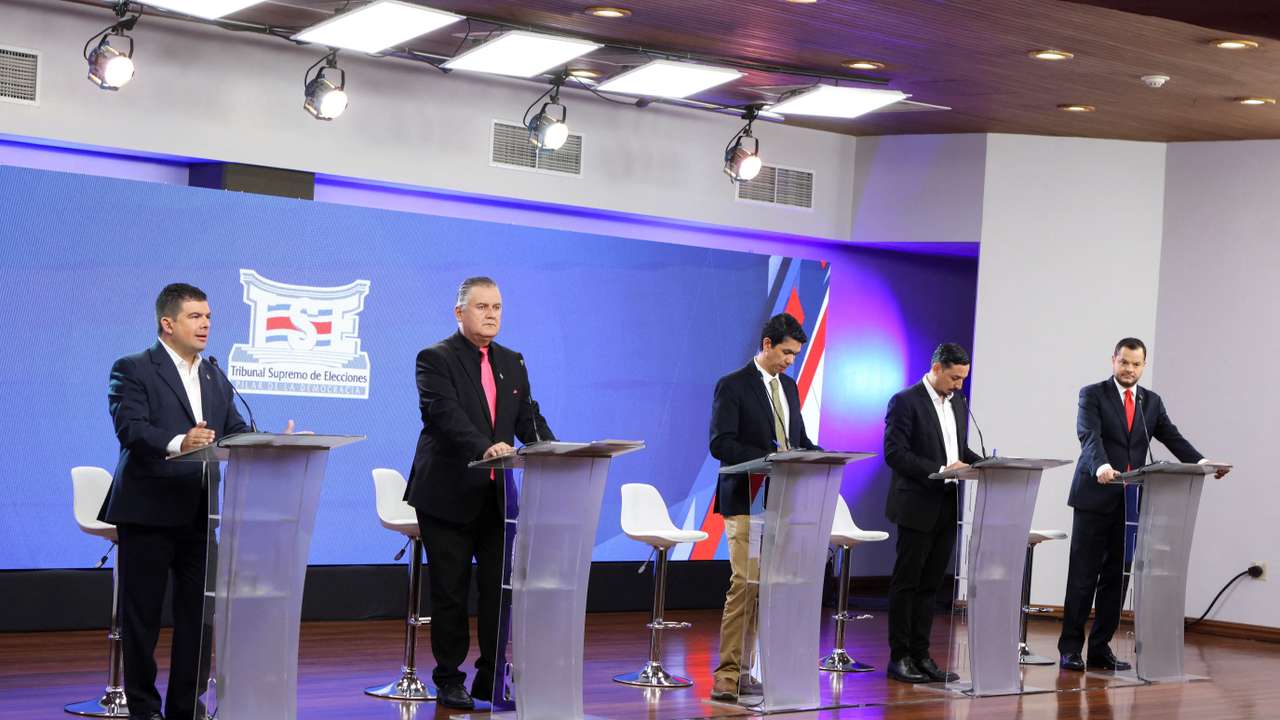 Costa Rica presidential candidates Alvaro Ramos of the National Liberation Party (PLN), Douglas Caamano of Costa Rica First Alliance (ACRP), Luis Amador of National Integration Party, (PIN), Ariel Robles of Broad Front (FA) and Juan Carlos Hidalgo of Social Christian Unity Party (PUSC) take part in a debate organized by the Supreme Electoral Tribunal ahead of the February 1 general election, in San Jose, Costa Rica, January 12, 2026. REUTERS/Mayela Lopez