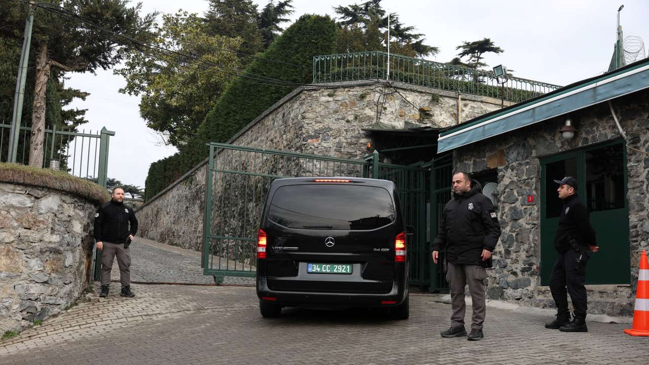 Russian delegation arrives for talks with U.S. in Istanbul