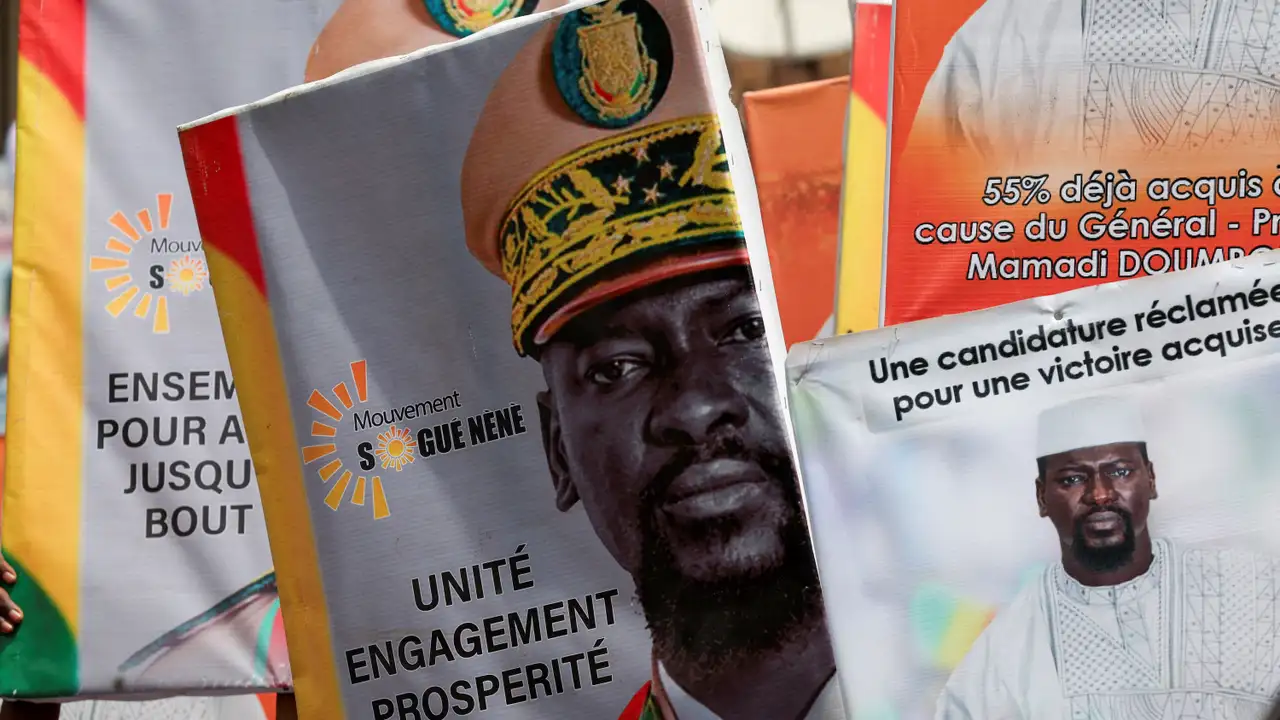 FILE PHOTO: Guinean leader Mamadi Doumbouya submits his candidacy at the supreme court ahead of Guinea presidential election in Conakry