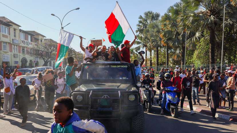 Madagascar's former ministers detained