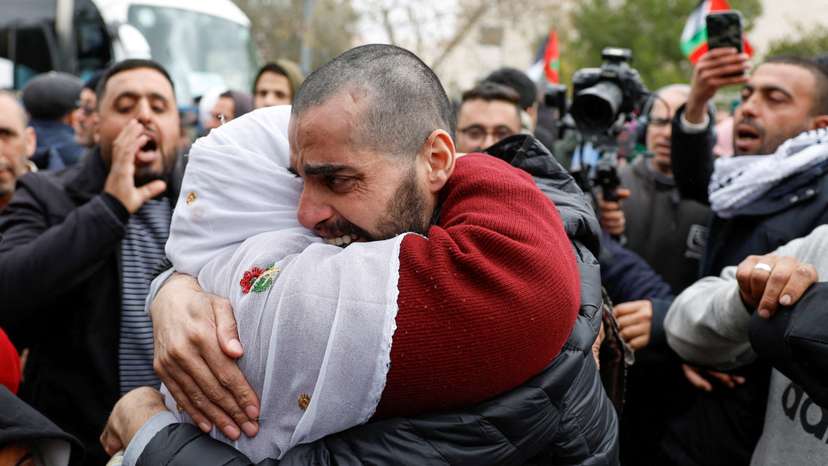 Hostages-prisoners swap deal between Hamas and Israel
