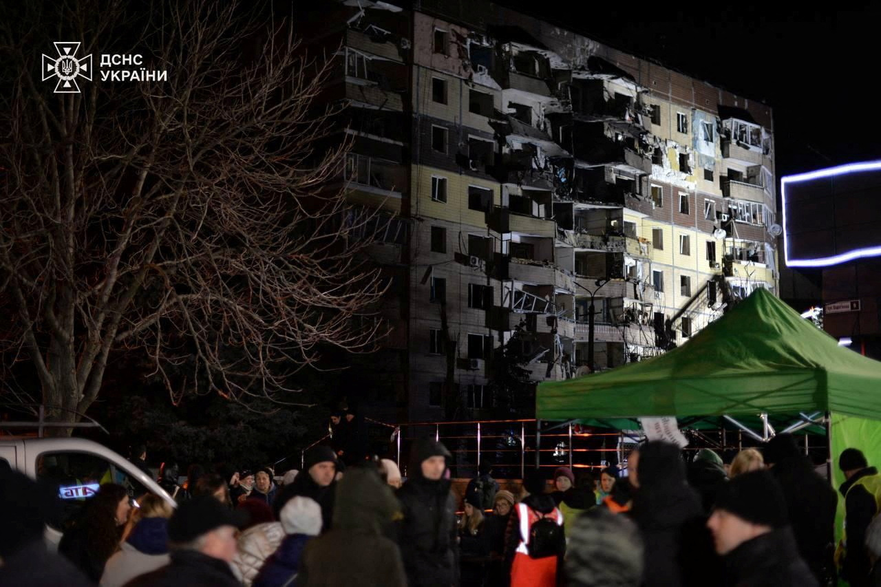 Missile hits apartment buildings in Ukraine's Kryvyi Rih