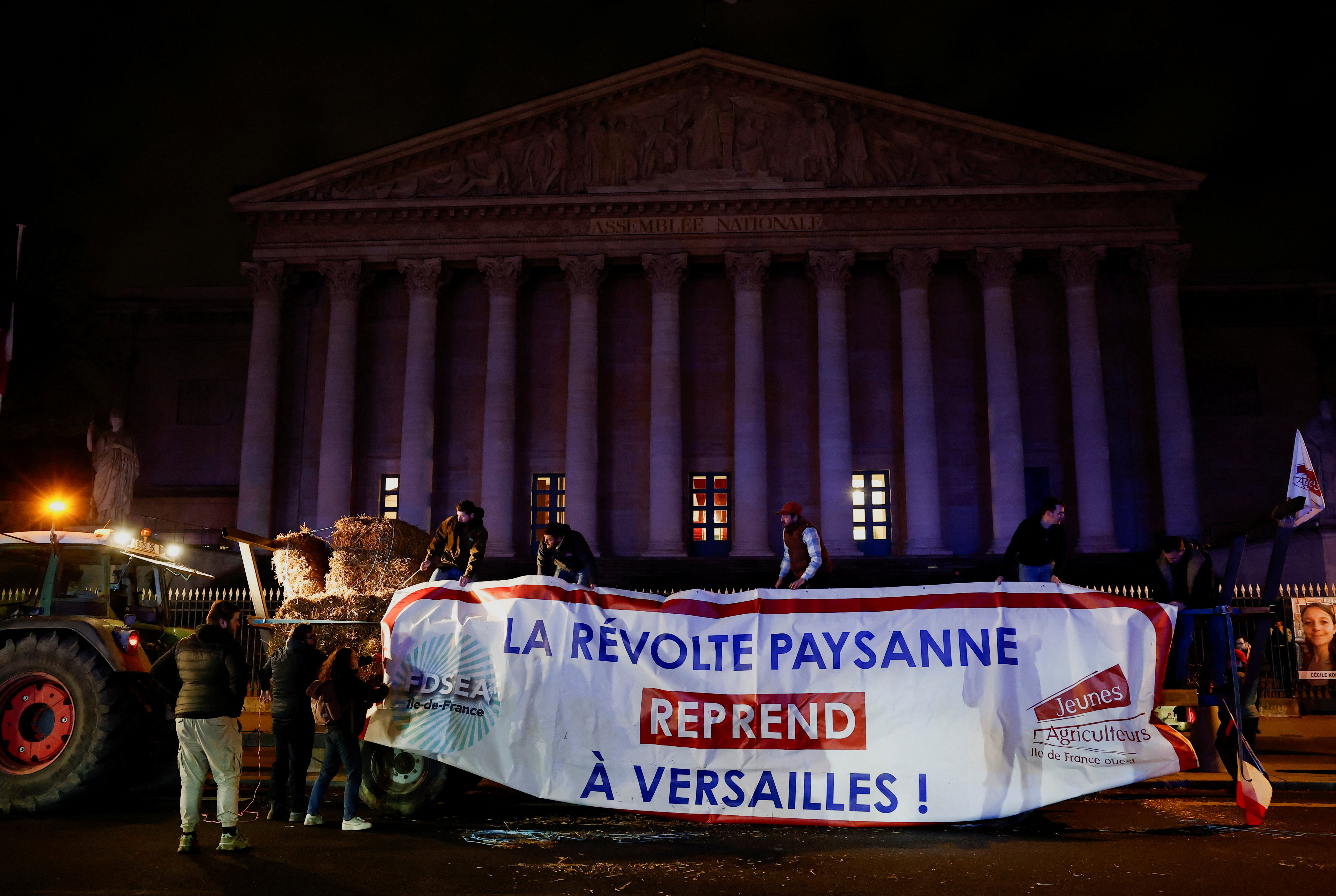 Protest against the government's handling of the EU-Mercosur free trade agreement in Paris