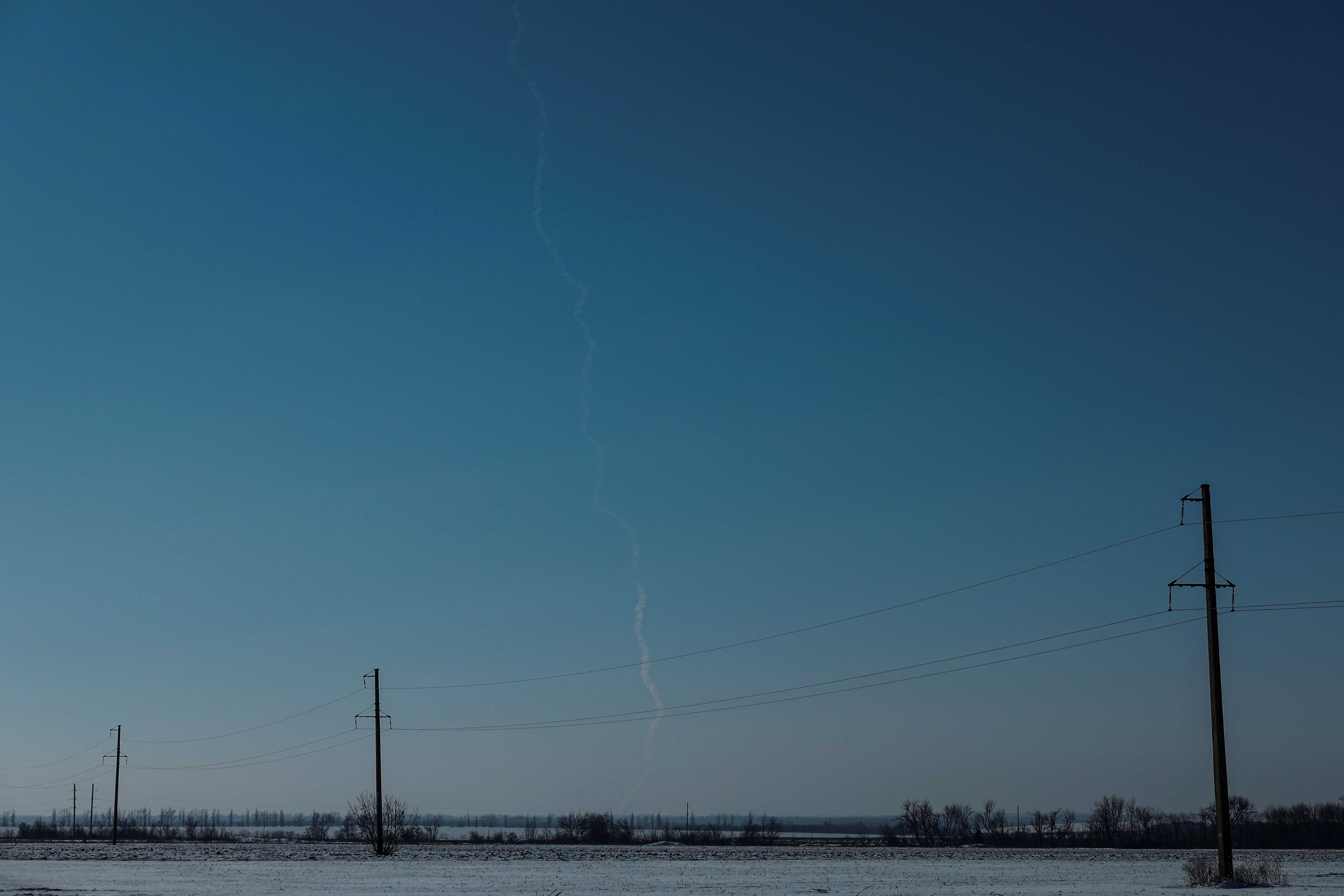Missile smoke trail is seen in the sky in Dnipropetrovsk region