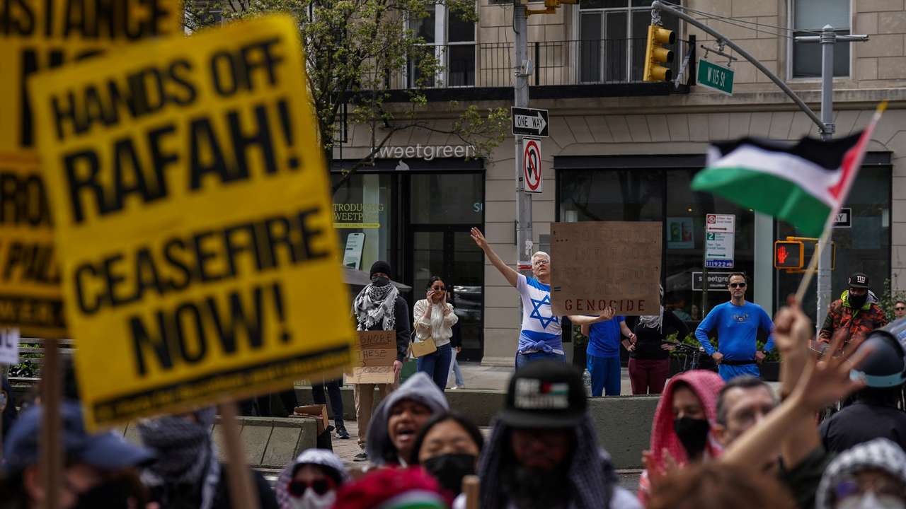 Demonstration in support of Palestinians in New York