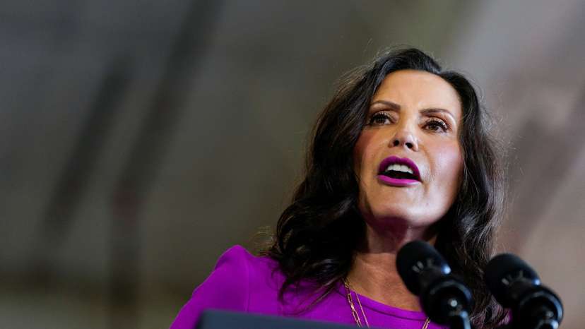 U.S. VP and Democratic presidential candidate Harris and her running mate Minnesota Governor Walz campaign at Detroit Metropolitan Wayne County Airport in Romulus, Michigan