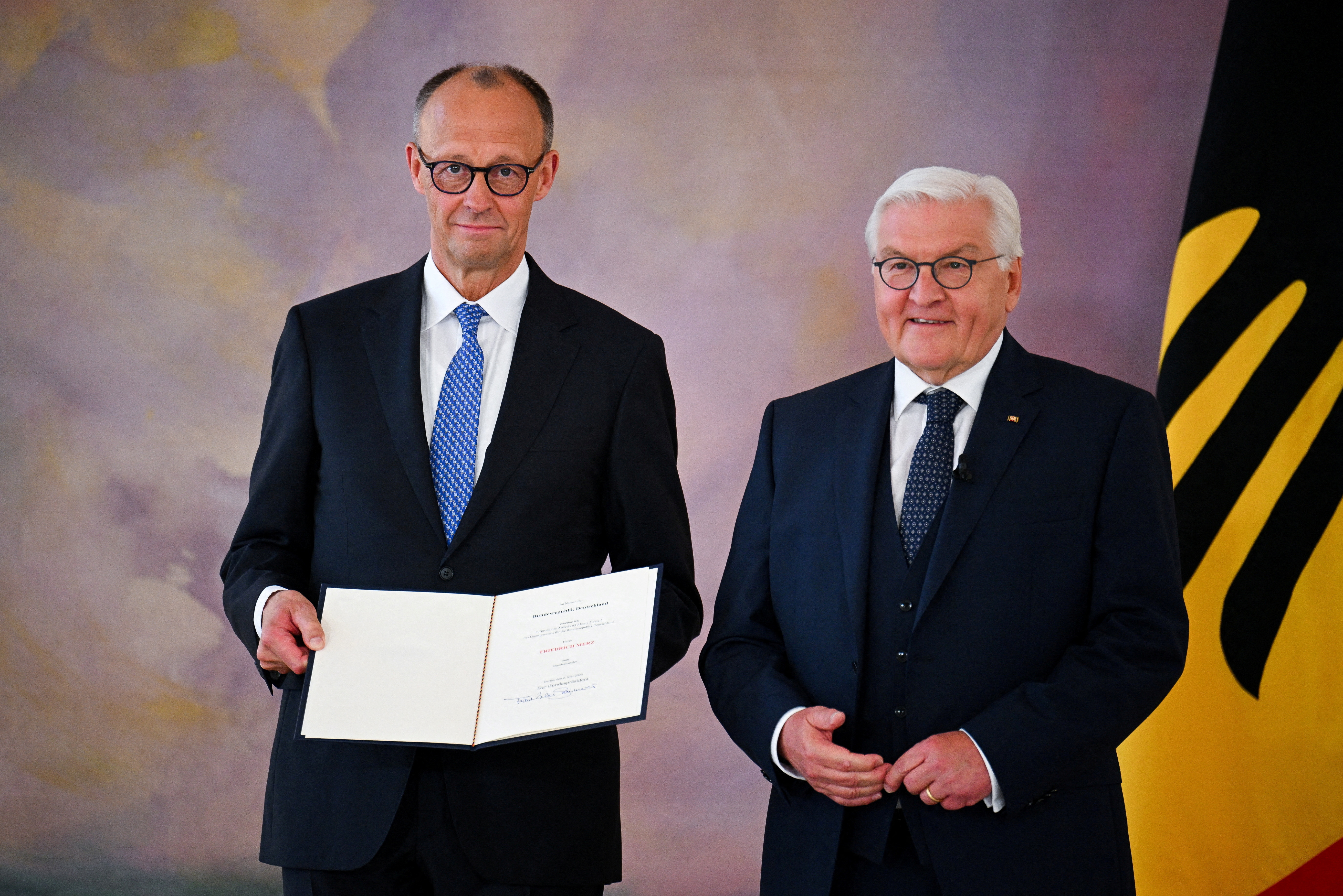 Incoming German cabinet members receive certificate of appointment in Berlin