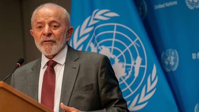 FILE PHOTO: Brazil's President Luiz Inacio Lula da Silva holds a press conference