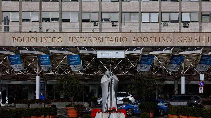 Pope hospitalised for bronchitis treatment in Rome