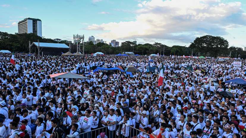 Philippine religious group holds anti-corruption rally in Manila