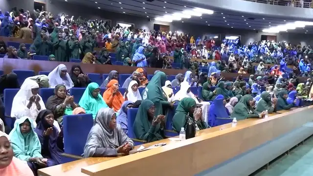 Niger women pray against coup