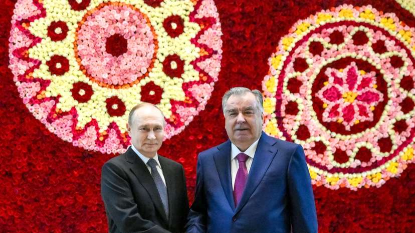 Russian President Vladimir Putin visits Tajikistan