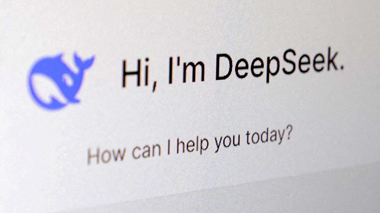 FILE PHOTO: Illustration shows Deepseek app