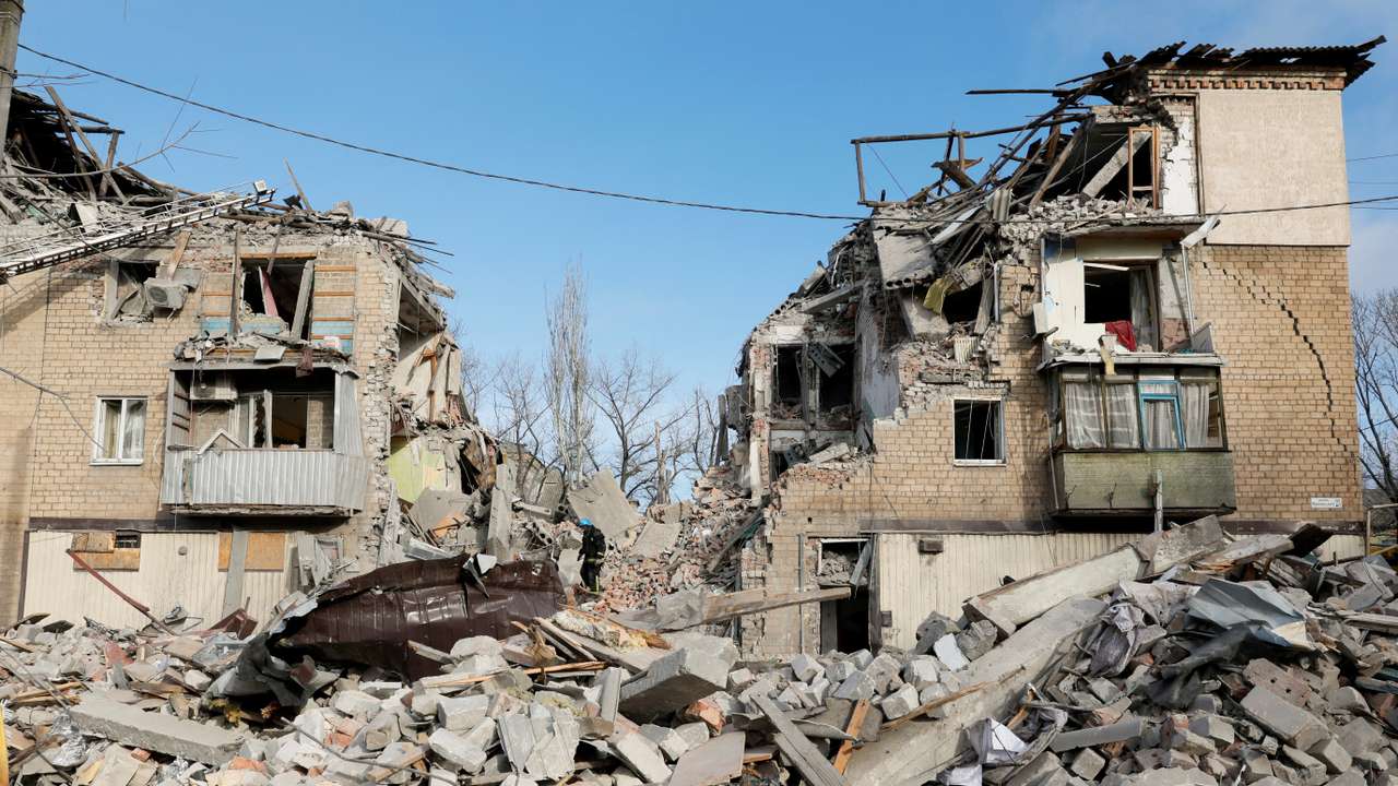 Aftermath of a Russian missile strike in Selydove
