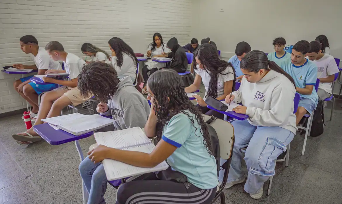 Alunos de escola pública