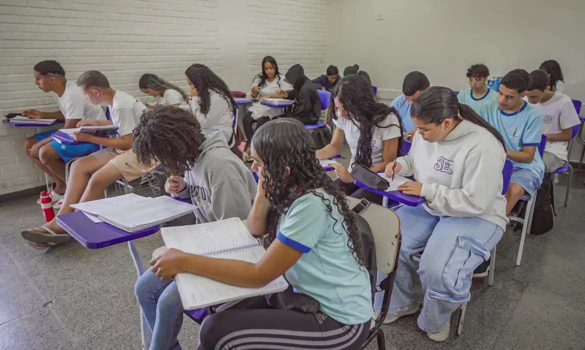 Alunos de escola pública