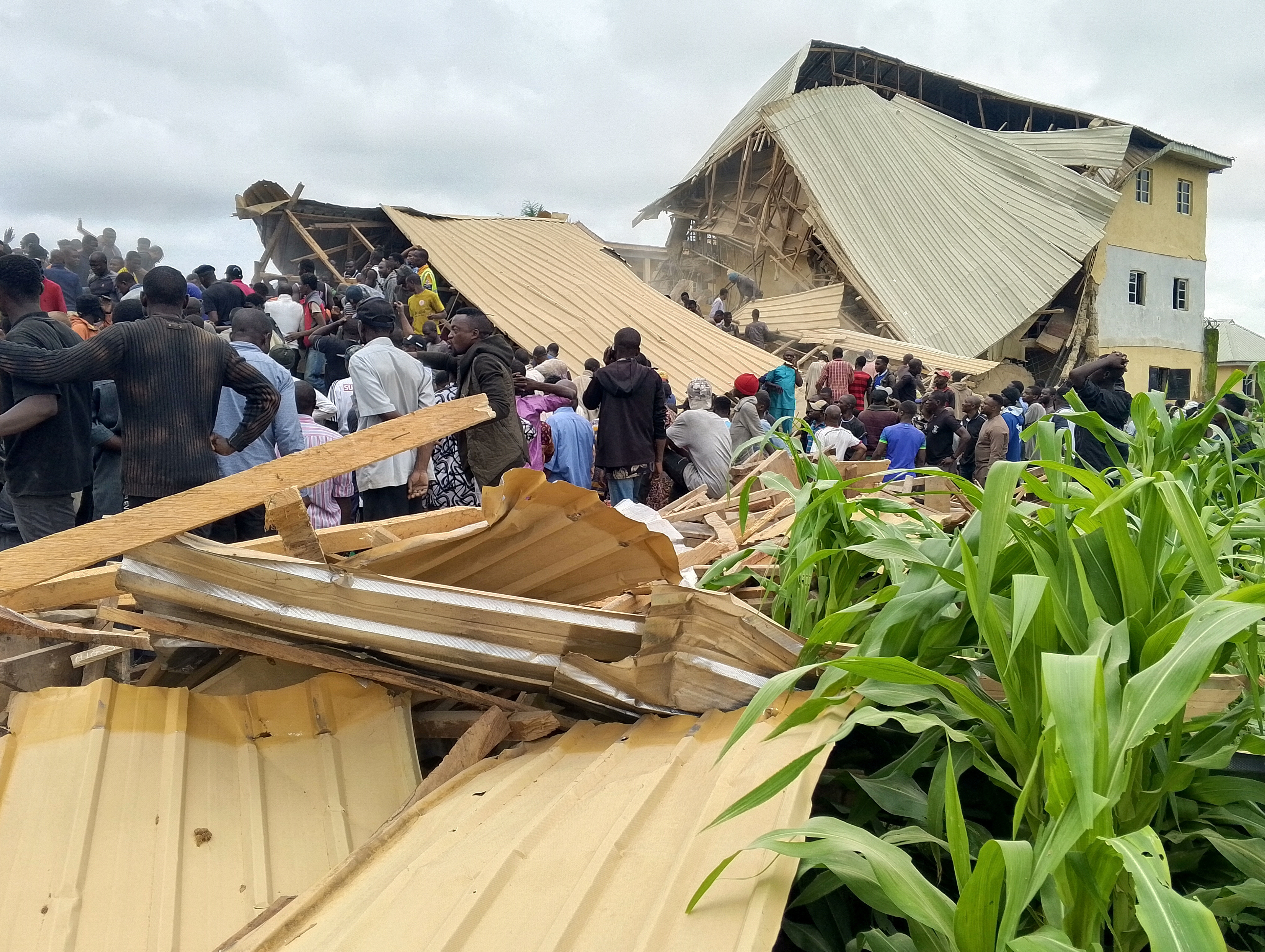 At least seven bodies pulled from collapsed school in central Nigeria