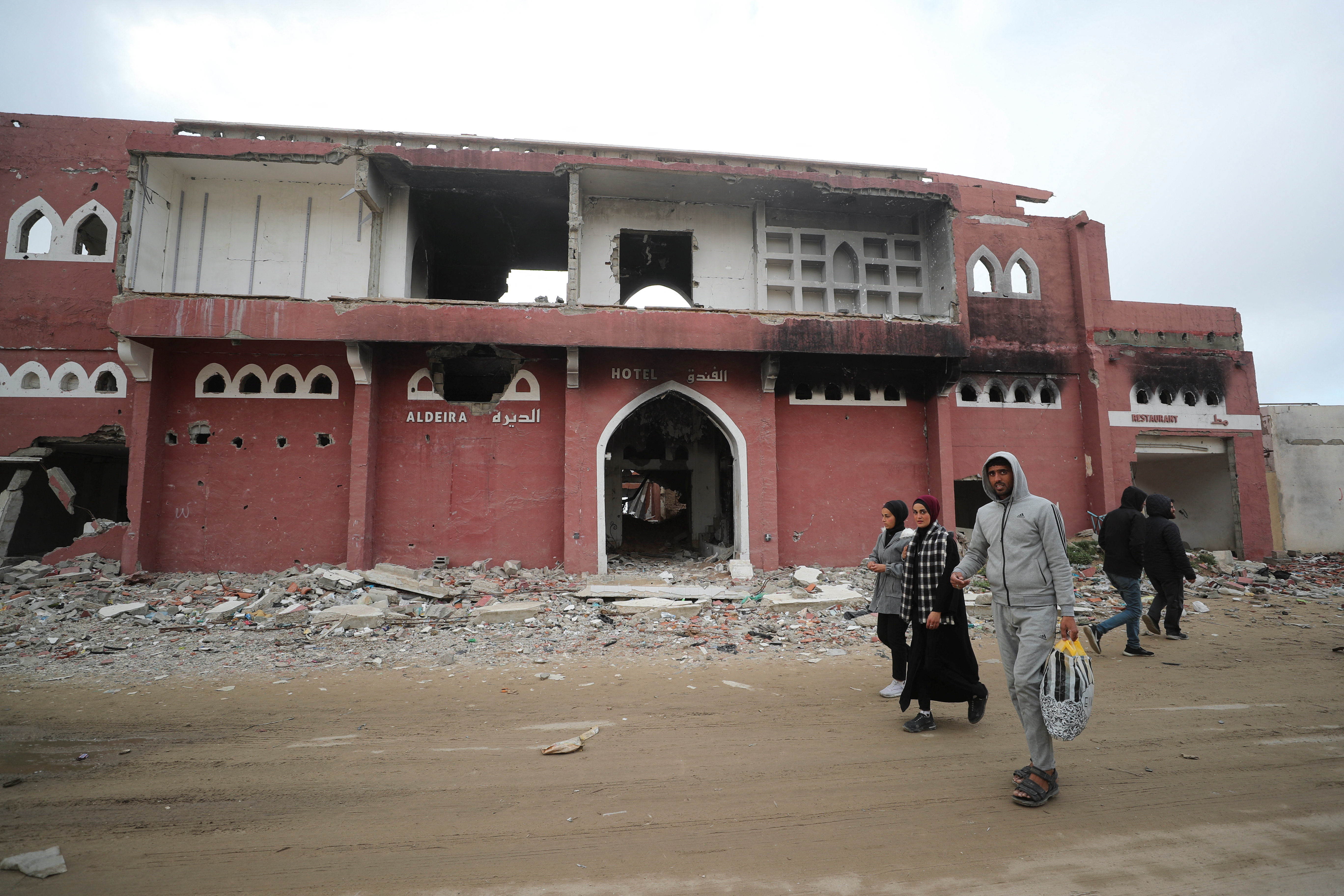Scenes from Gaza hotels and restaurants after Trump's proposal for U.S. to take over Gaza and displace its residents