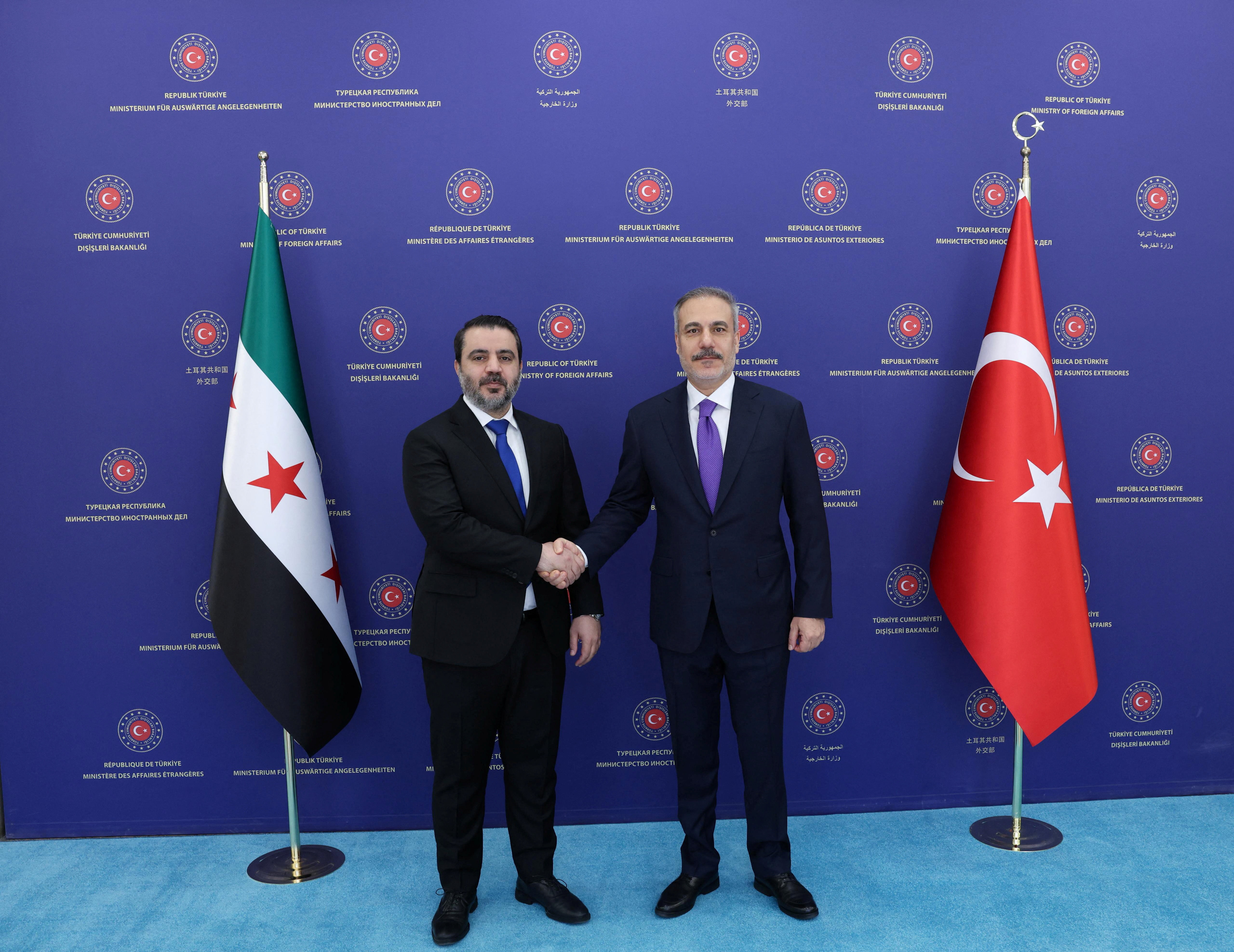 Syrian FM Asaad Hassan al-Shibani visits Turkey